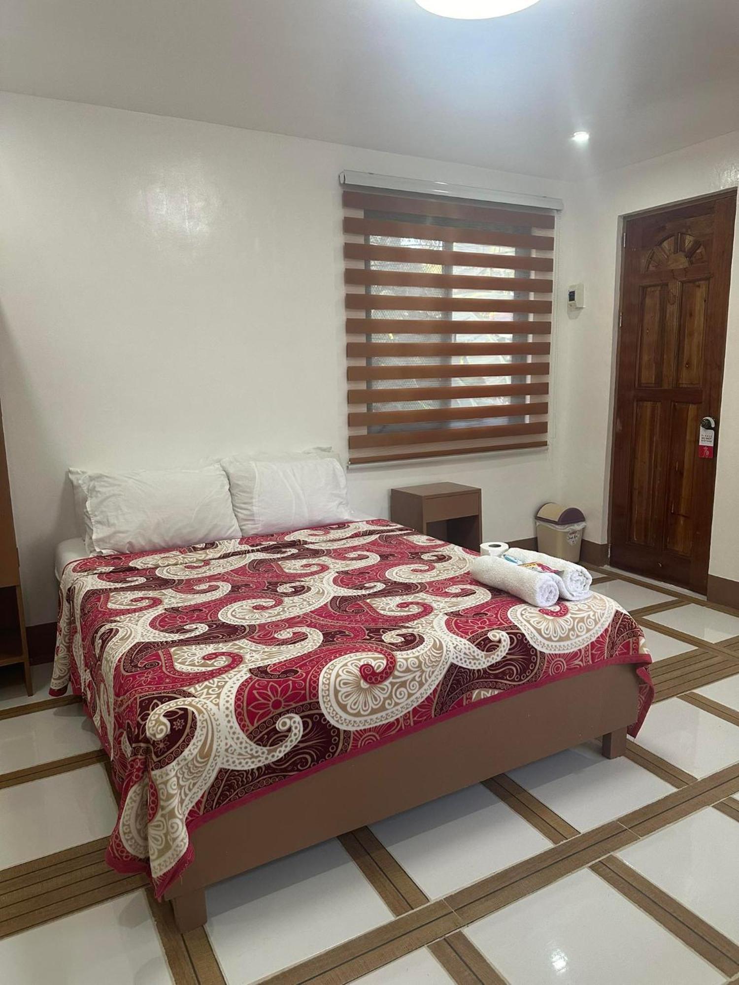 Stefanie Grace Paradise Inn Лобок Екстер'єр фото