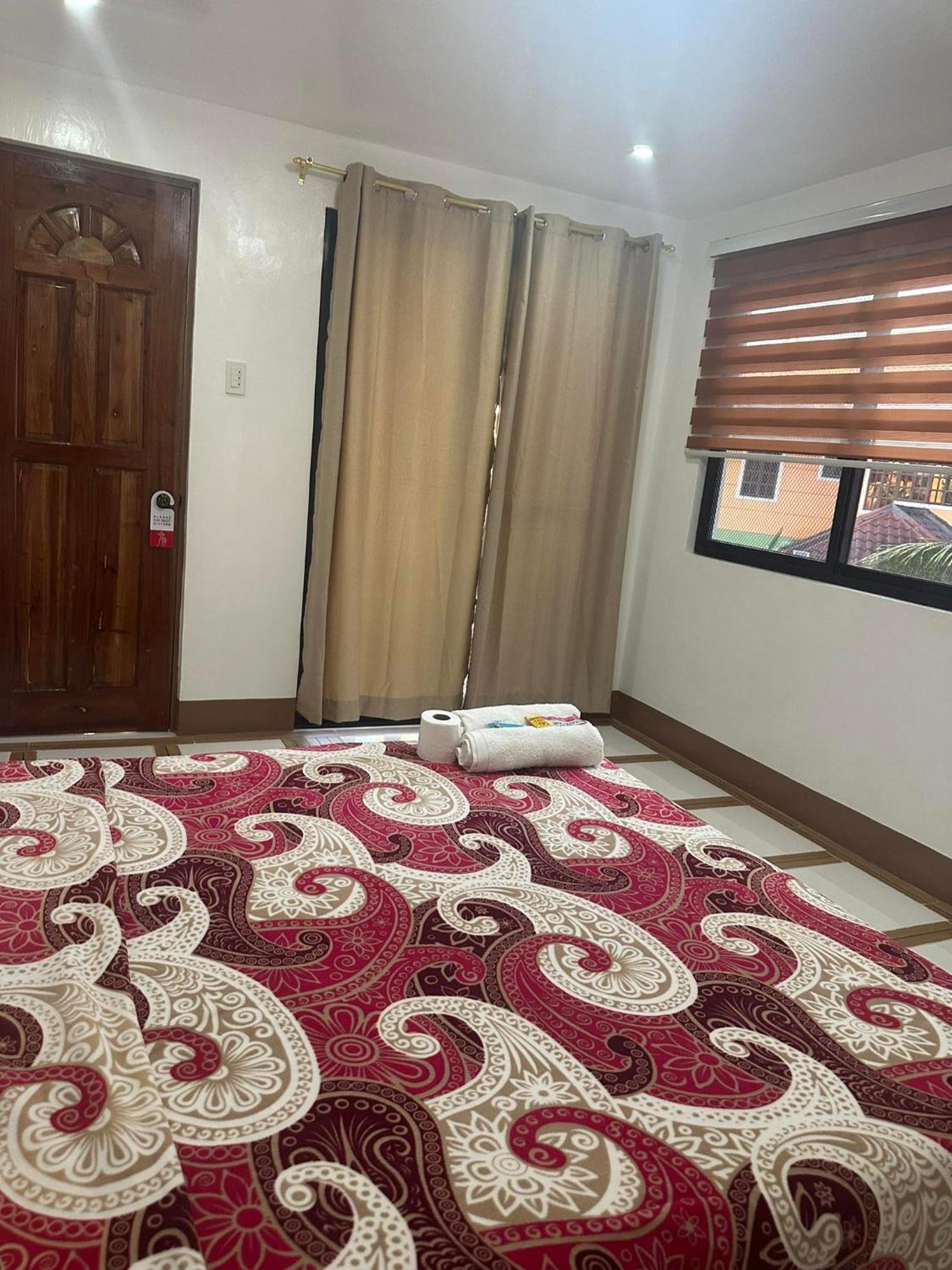 Stefanie Grace Paradise Inn Лобок Екстер'єр фото