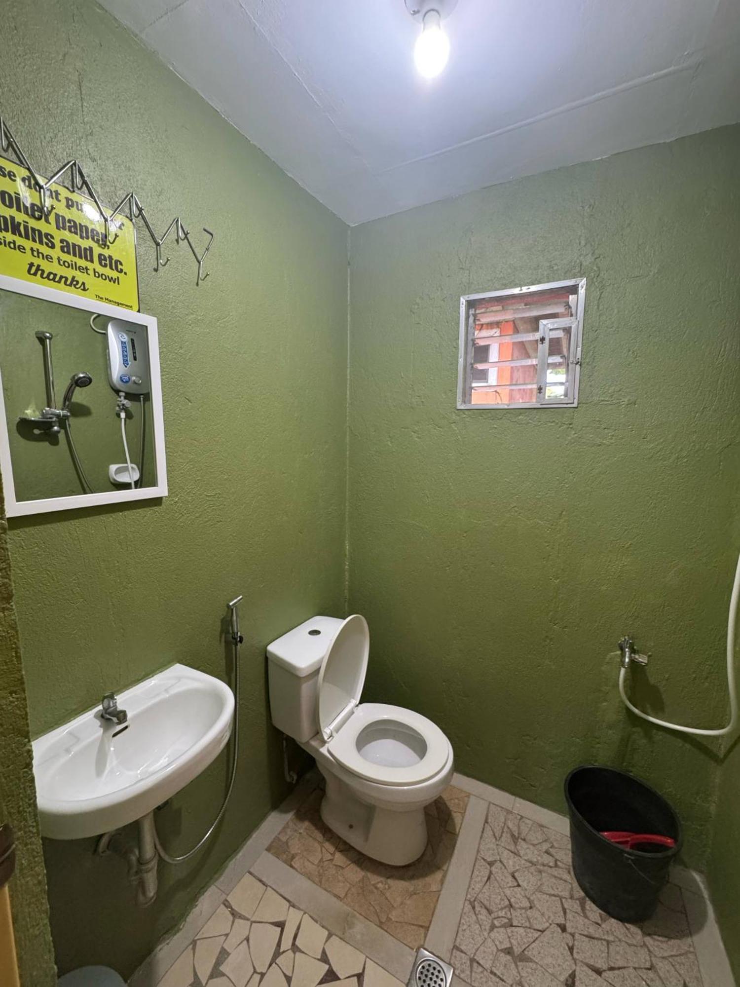 Stefanie Grace Paradise Inn Лобок Екстер'єр фото