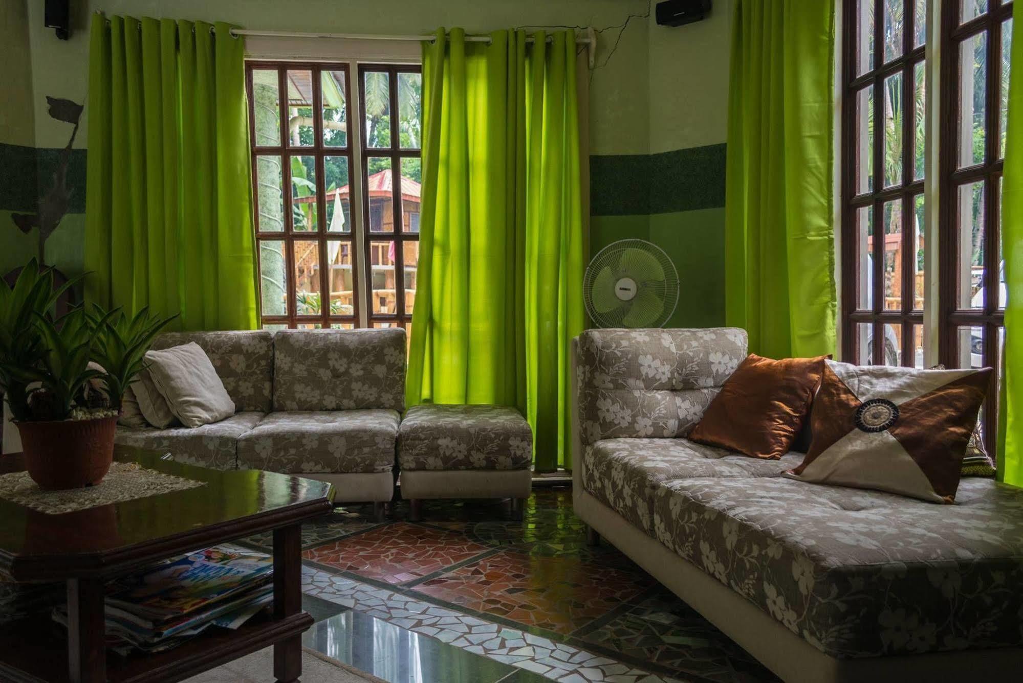 Stefanie Grace Paradise Inn Лобок Екстер'єр фото