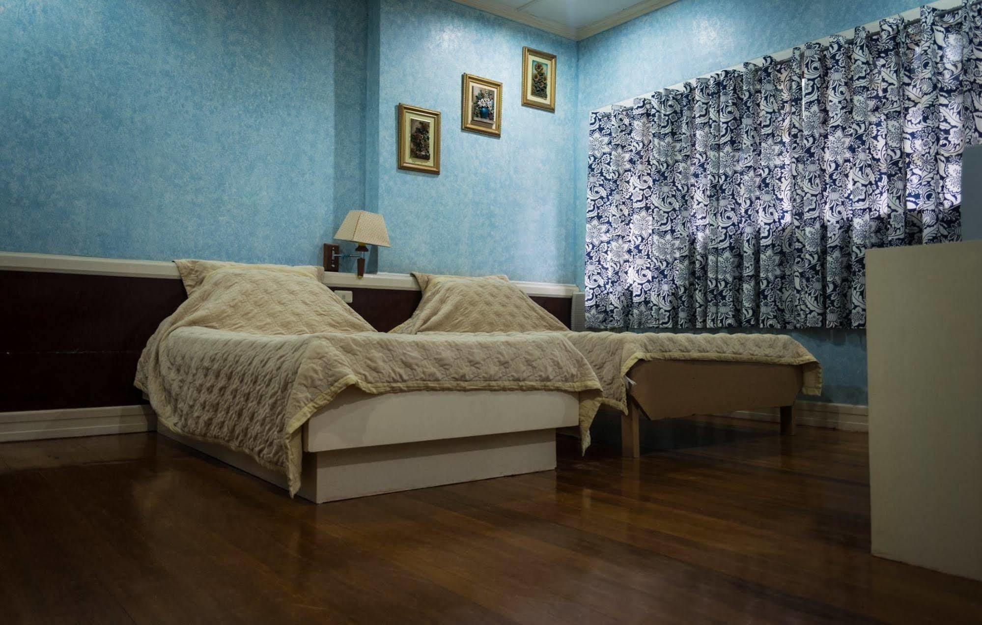 Stefanie Grace Paradise Inn Лобок Екстер'єр фото
